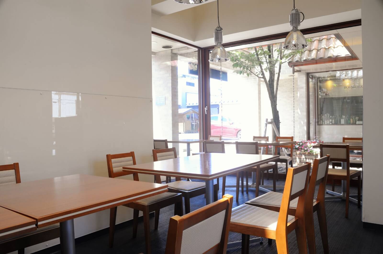 店内３
